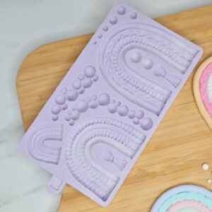 Karen Davies Macramé Rainbow Mould