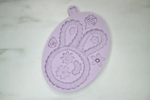 Karen Davies Macramé Bunny Mould
