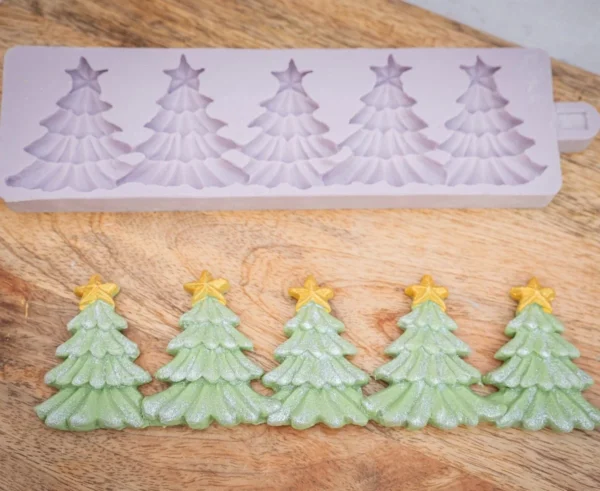 Karen Davies Winter Tree Border Mould